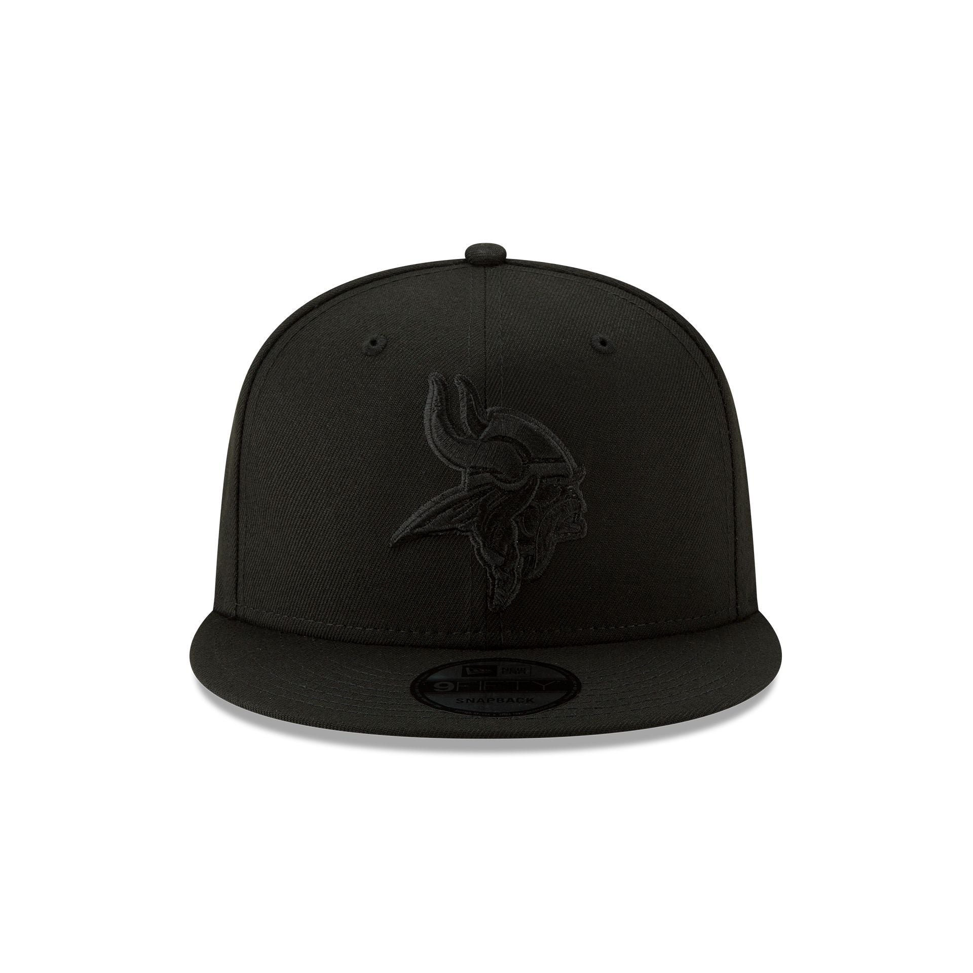 Alternative view of Minnesota Vikings 2024 Basic Black On Black 9Fifty Snapback Hat