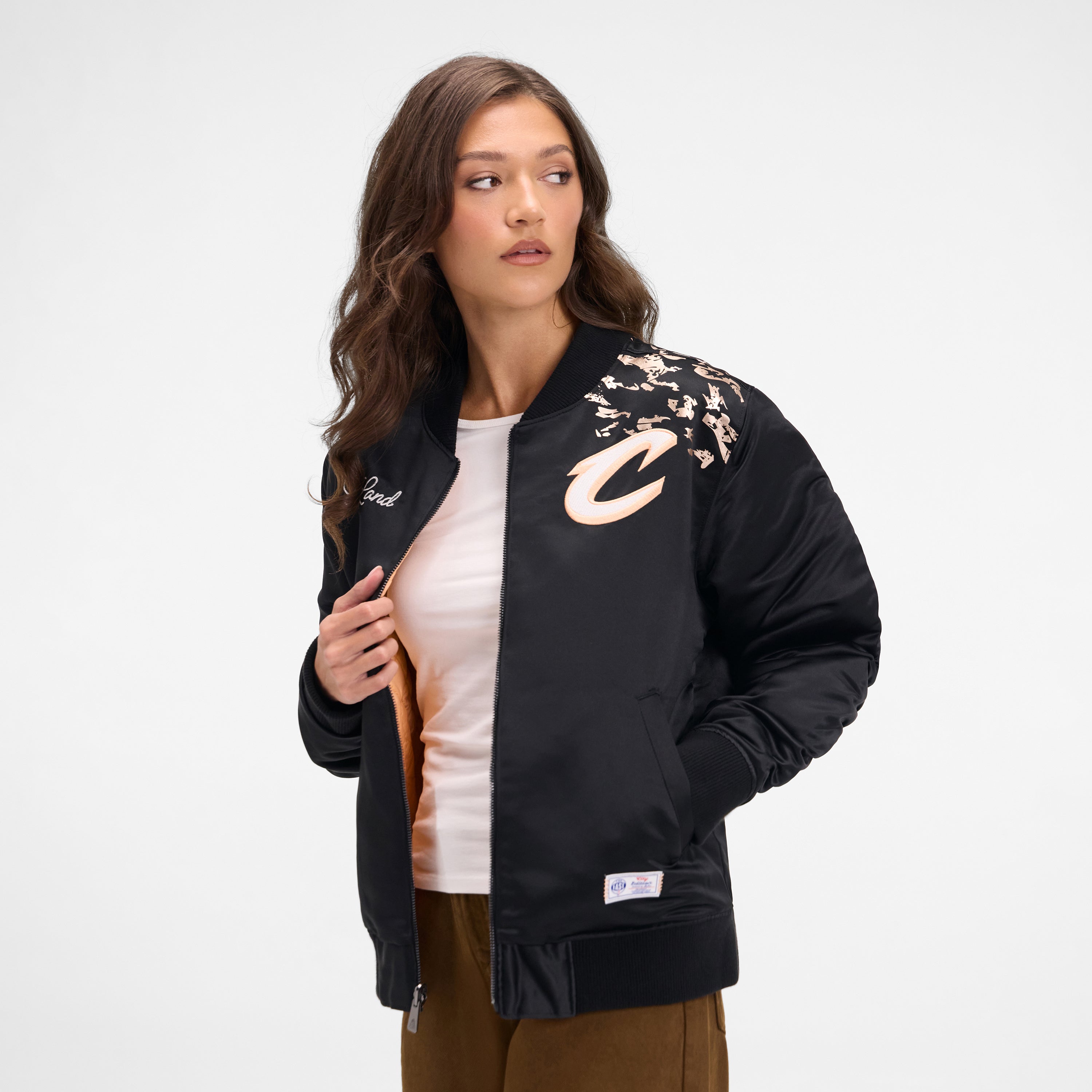 Alternative view of Dallas Mavericks 2025 City Edition Women's Black Jacket