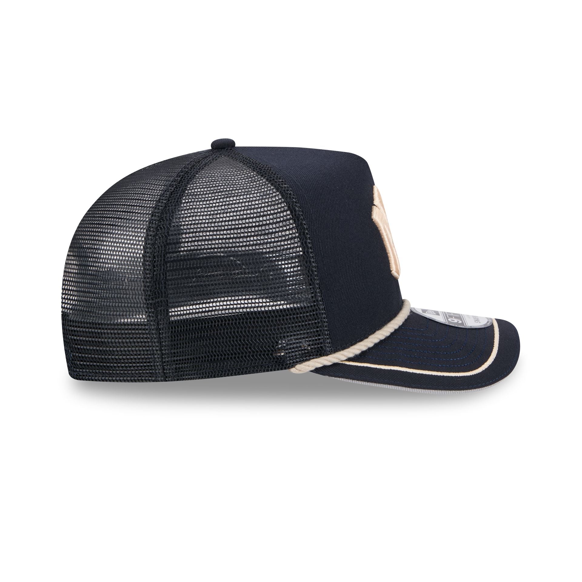 New York Yankees Vintage Team Rope 9Fifty A-Frame Trucker - Image 5
