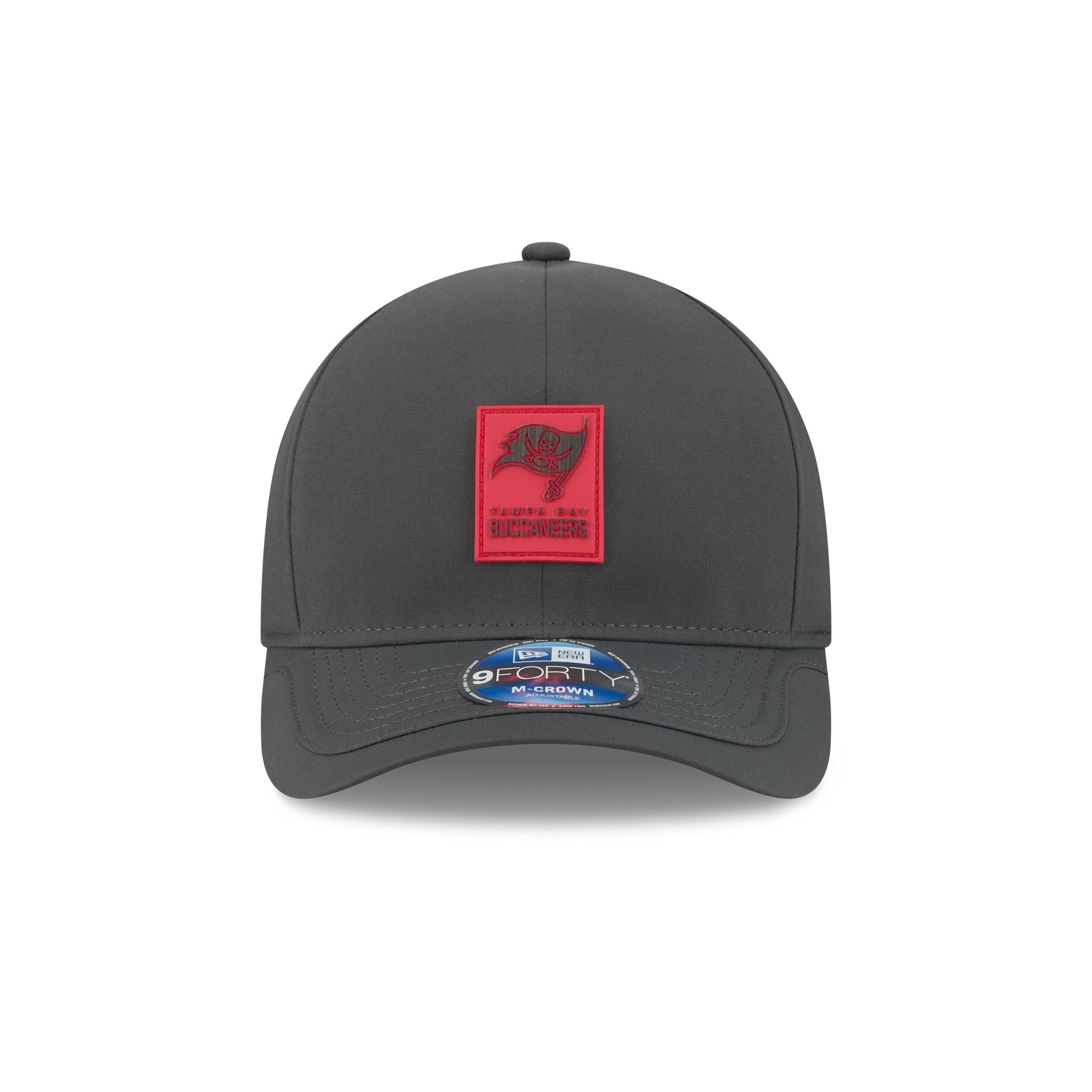Alternative view of Tampa Bay Buccaneers 2025 Sideline Cold Weather Steel Clouds 9Forty M-Crown Snapback Hat