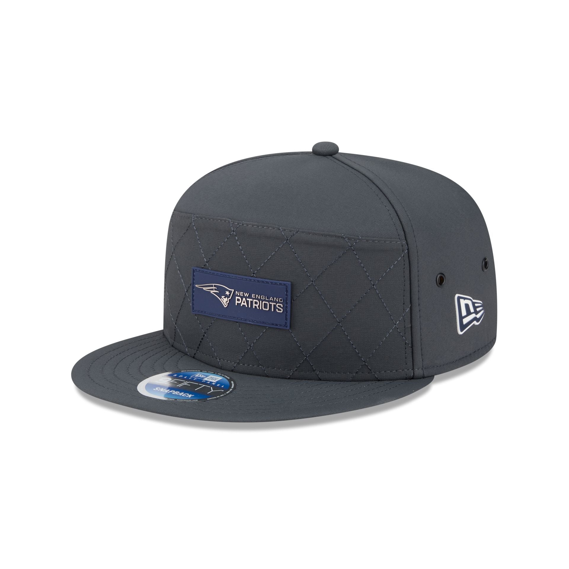 New England Patriots 2025 Sideline Cold Weather Steel Clouds Split Panel 9Fifty Snapback Hat