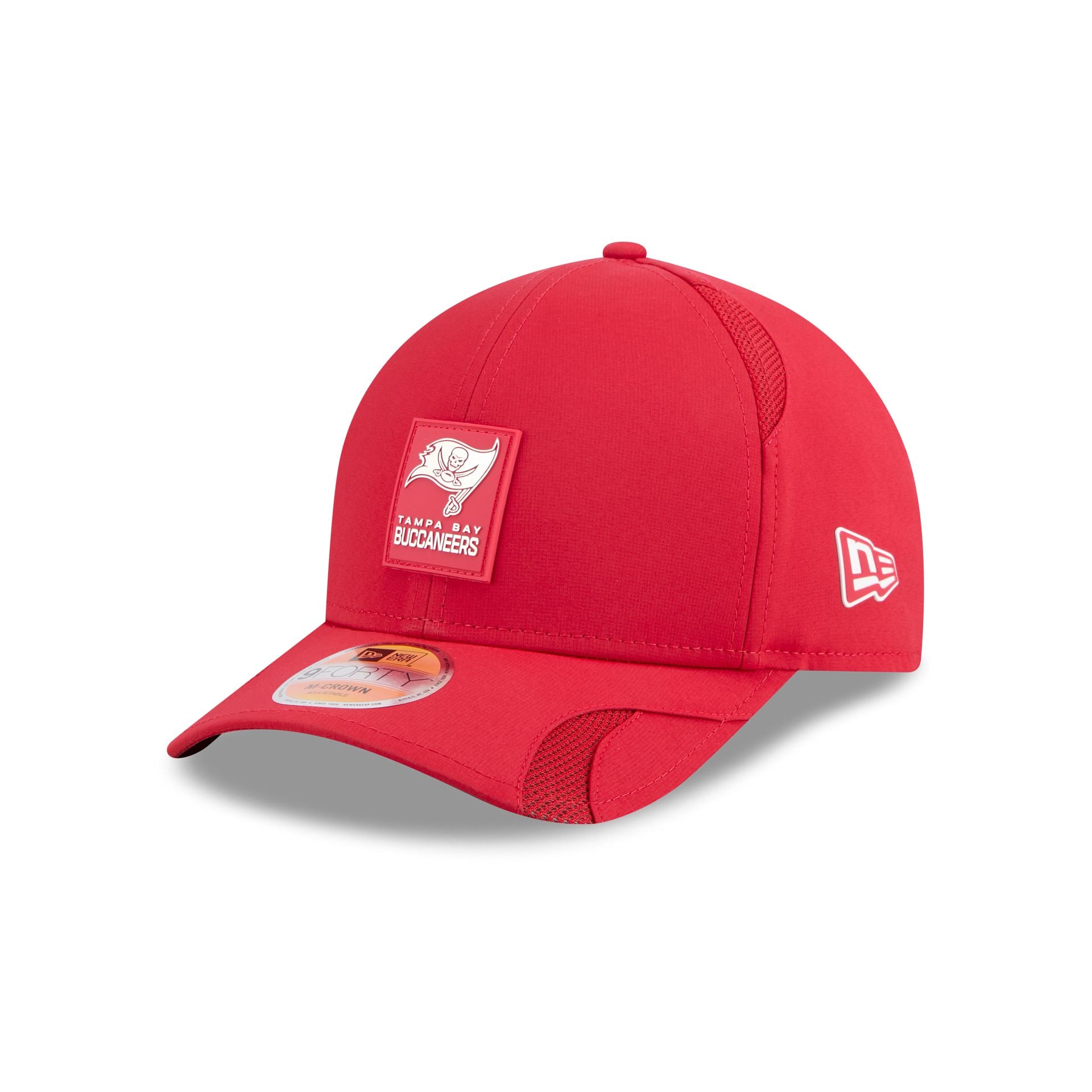 Tampa Bay Buccaneers 2025 Sideline Hot Weather 9Forty M-Crown Snapback Hat