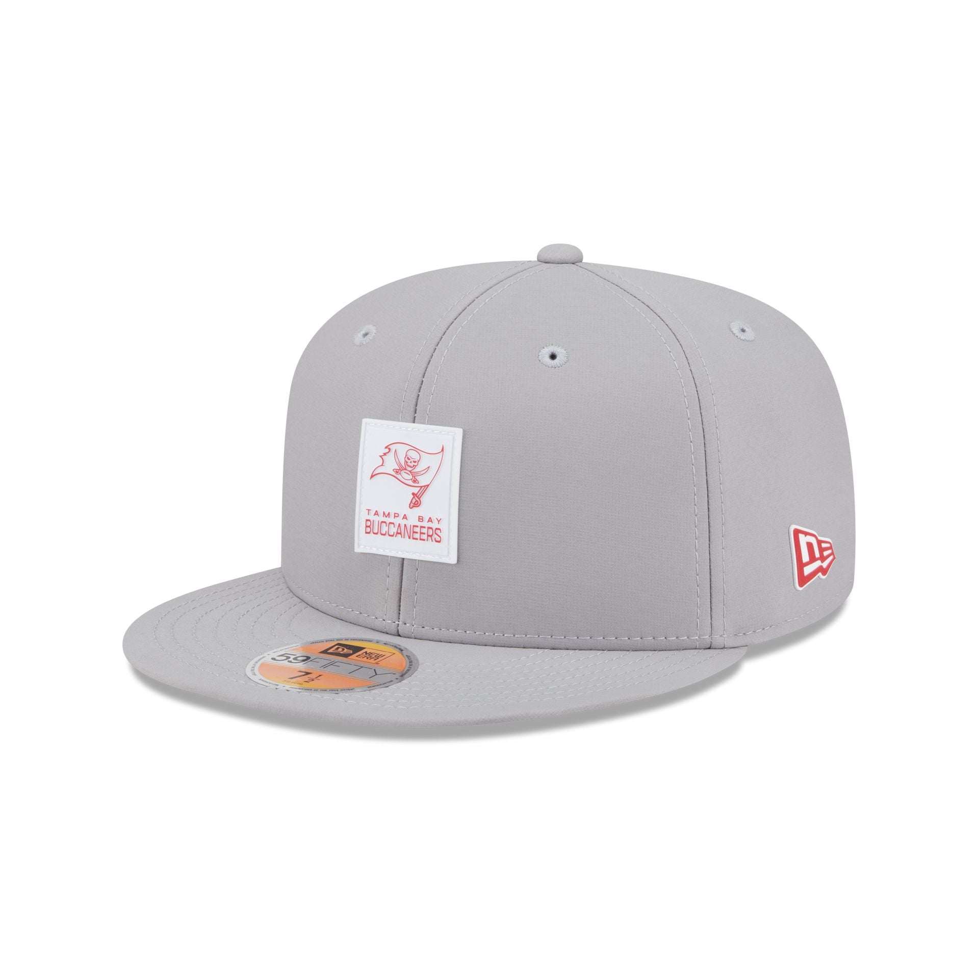 Tampa Bay Buccaneers 2025 Sideline Hot Weather Gray 59Fifty Fitted Hat