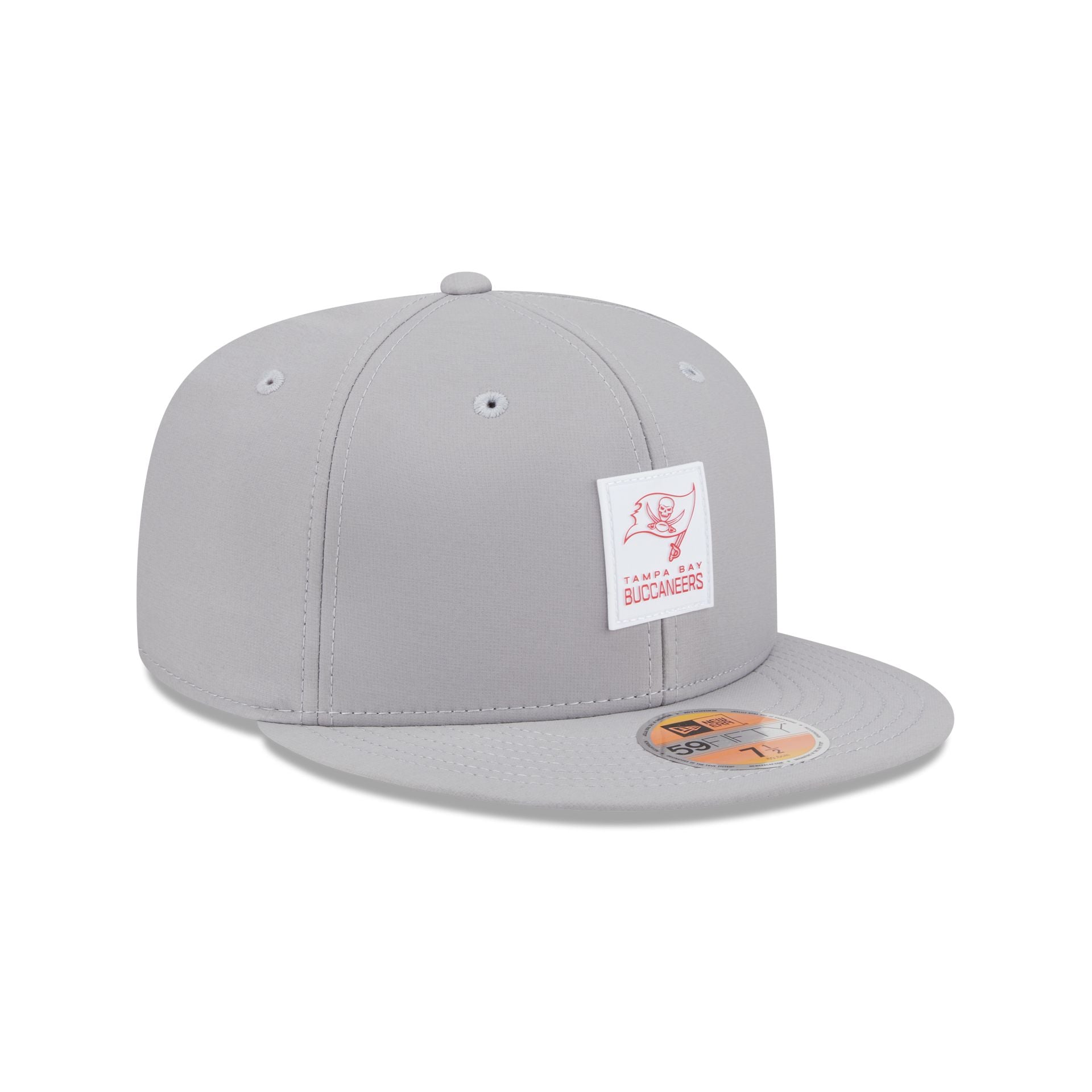 Tampa Bay Buccaneers 2025 Sideline Hot Weather Gray 59Fifty Fitted Hat - Image 3