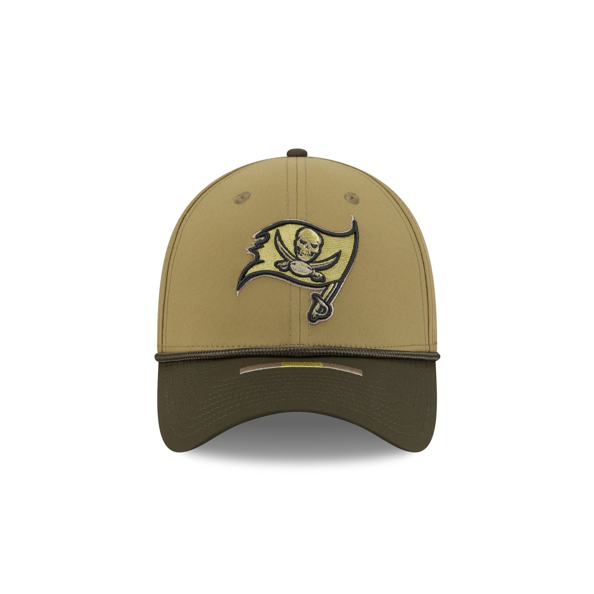 Alternative view of Tampa Bay Buccaneers 2025 Salute To Service 39Thirty Stretch Fit Hat