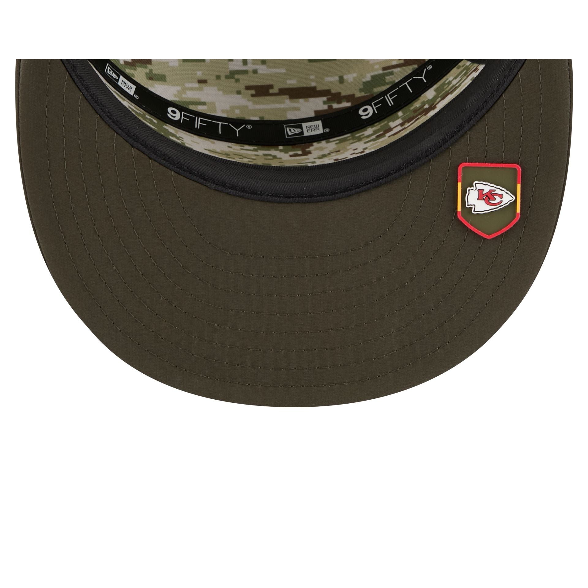 Kansas City Chiefs 2025 Salute To Service Split Panel 9Fifty Trucker Hat - Image 7