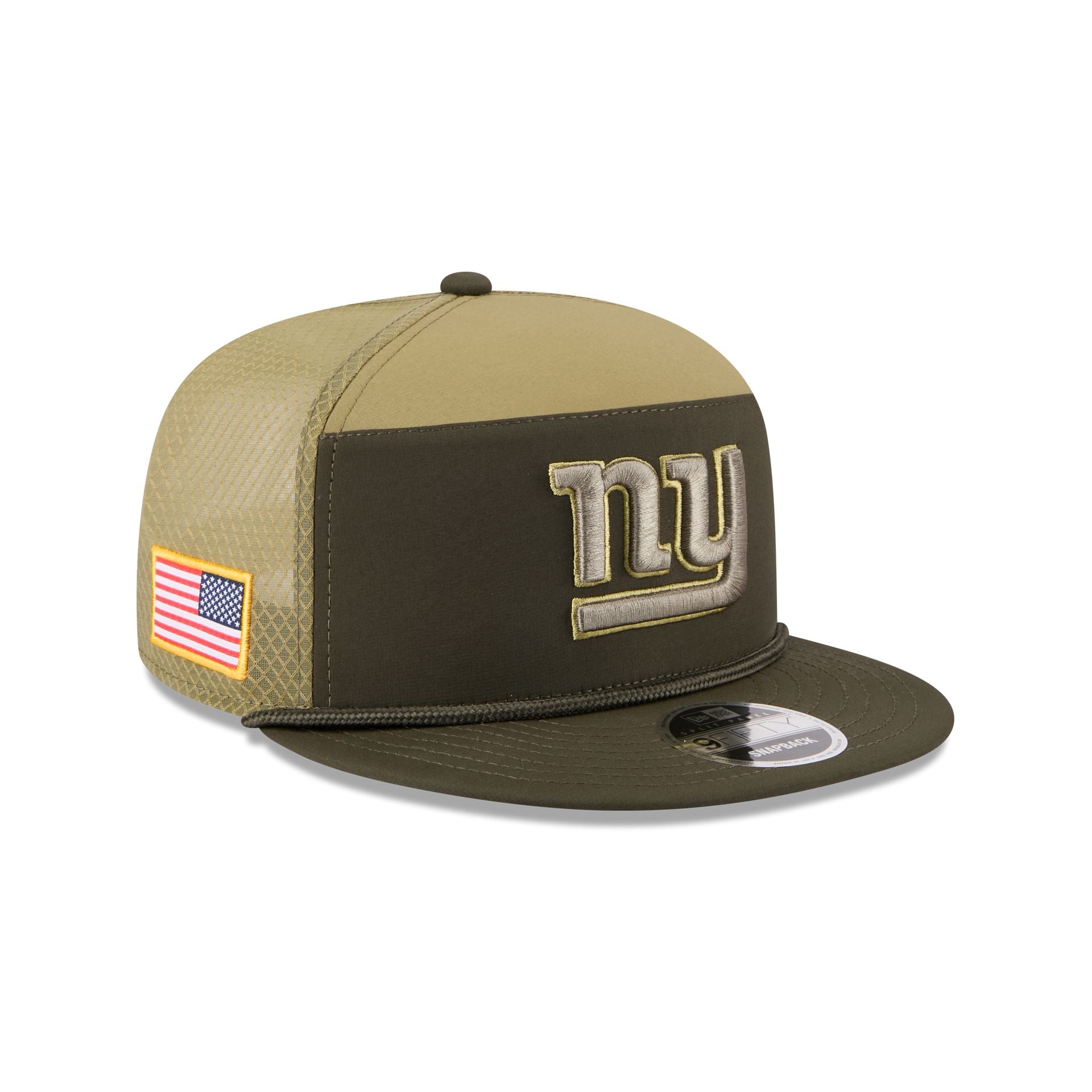 New York Giants 2025 Salute To Service Split Panel 9Fifty Trucker Hat