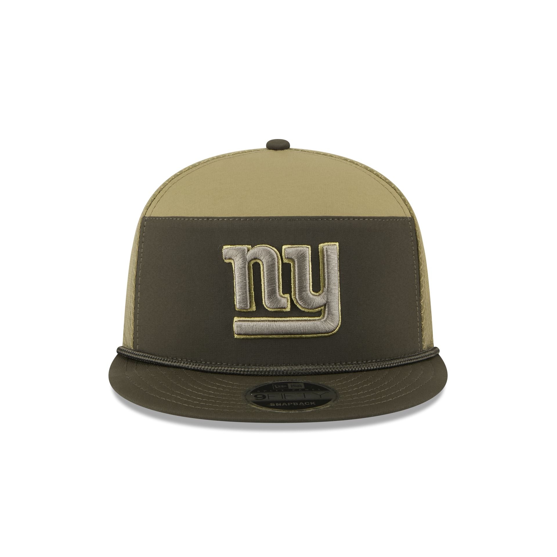 Alternative view of New York Giants 2025 Salute To Service Split Panel 9Fifty Trucker Hat