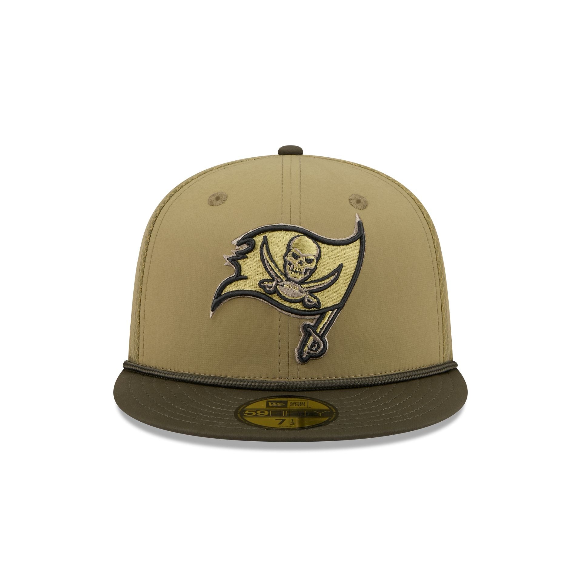 Alternative view of Tampa Bay Buccaneers 2025 Salute To Service 59Fifty Fitted Hat
