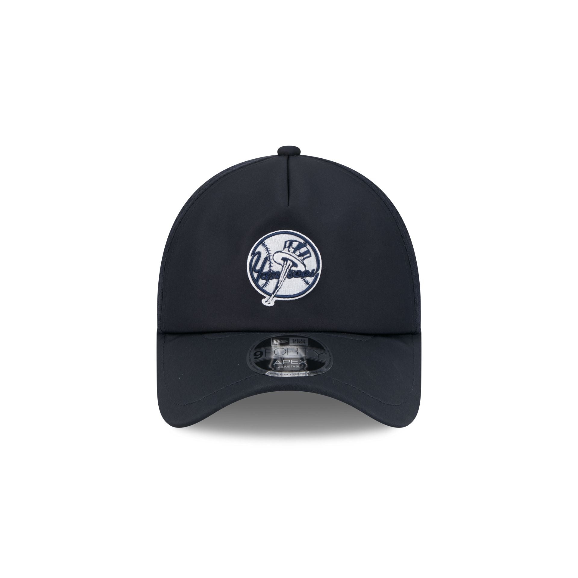 Alternative view of New York Yankees 2026 Batting Practice Alt Circle 9Forty Apex Trucker Hat