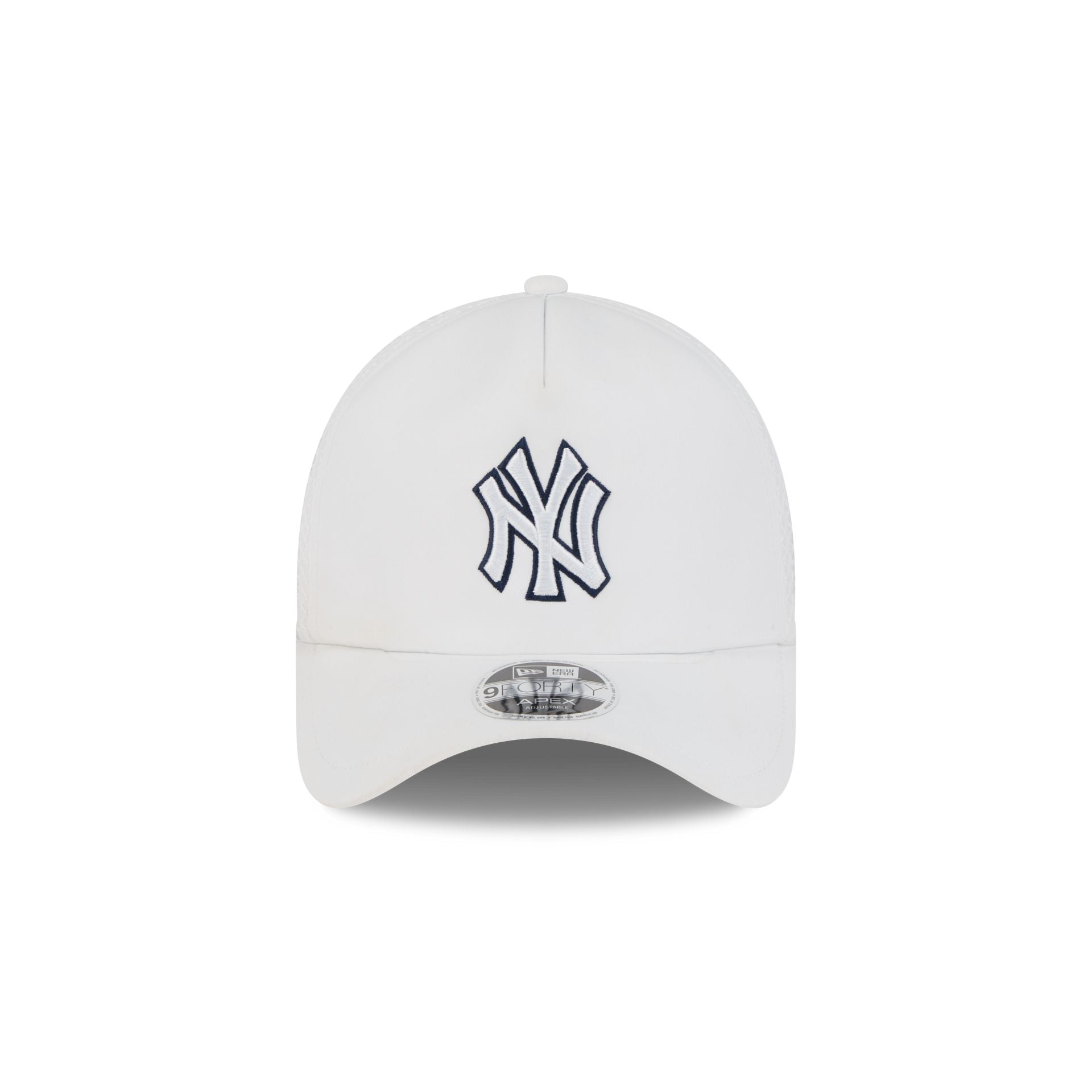 Alternative view of New York Yankees 2026 Batting Practice White 9Forty Apex Trucker Hat