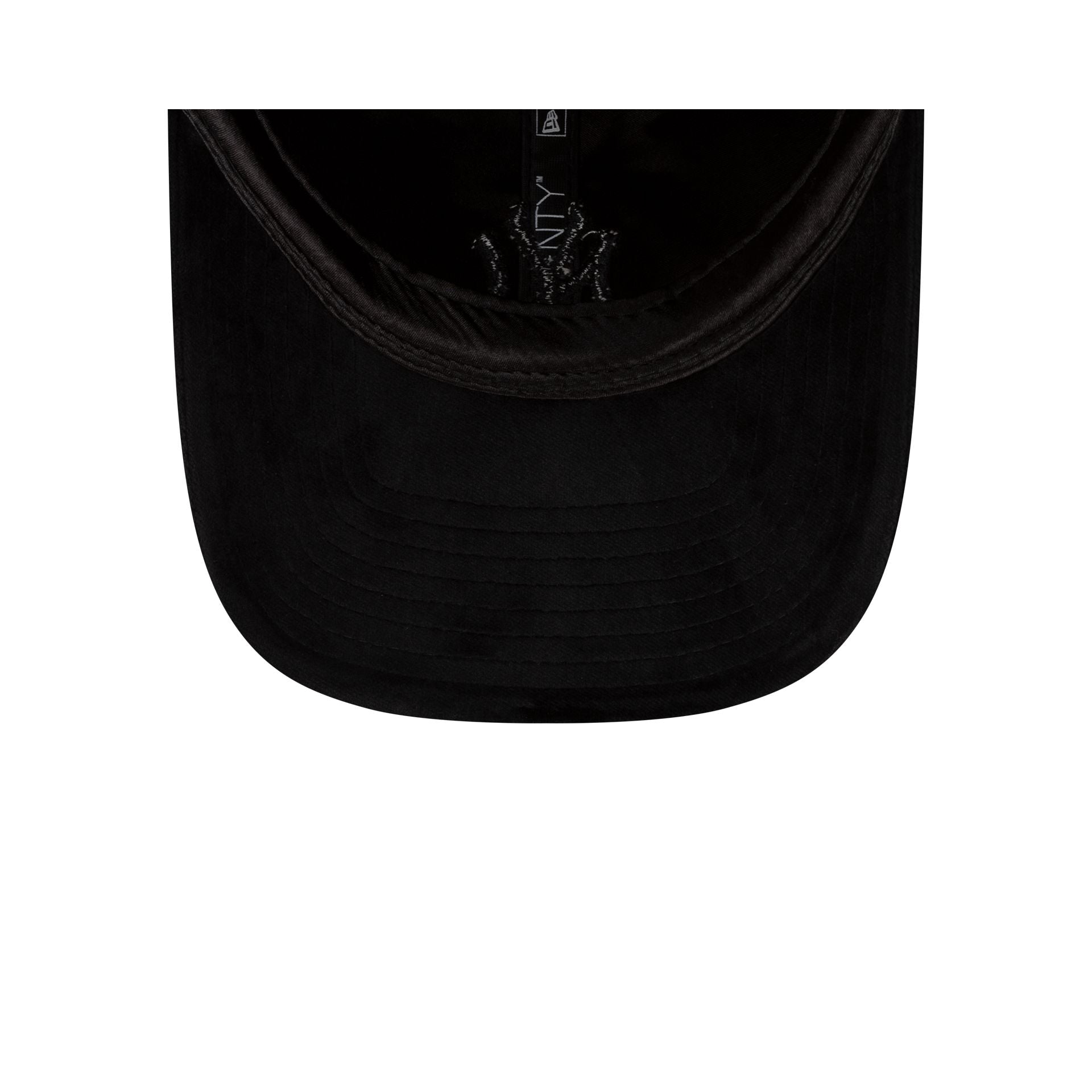New York Yankees Black Velour 9Twenty Adjustable Hat - Image 7