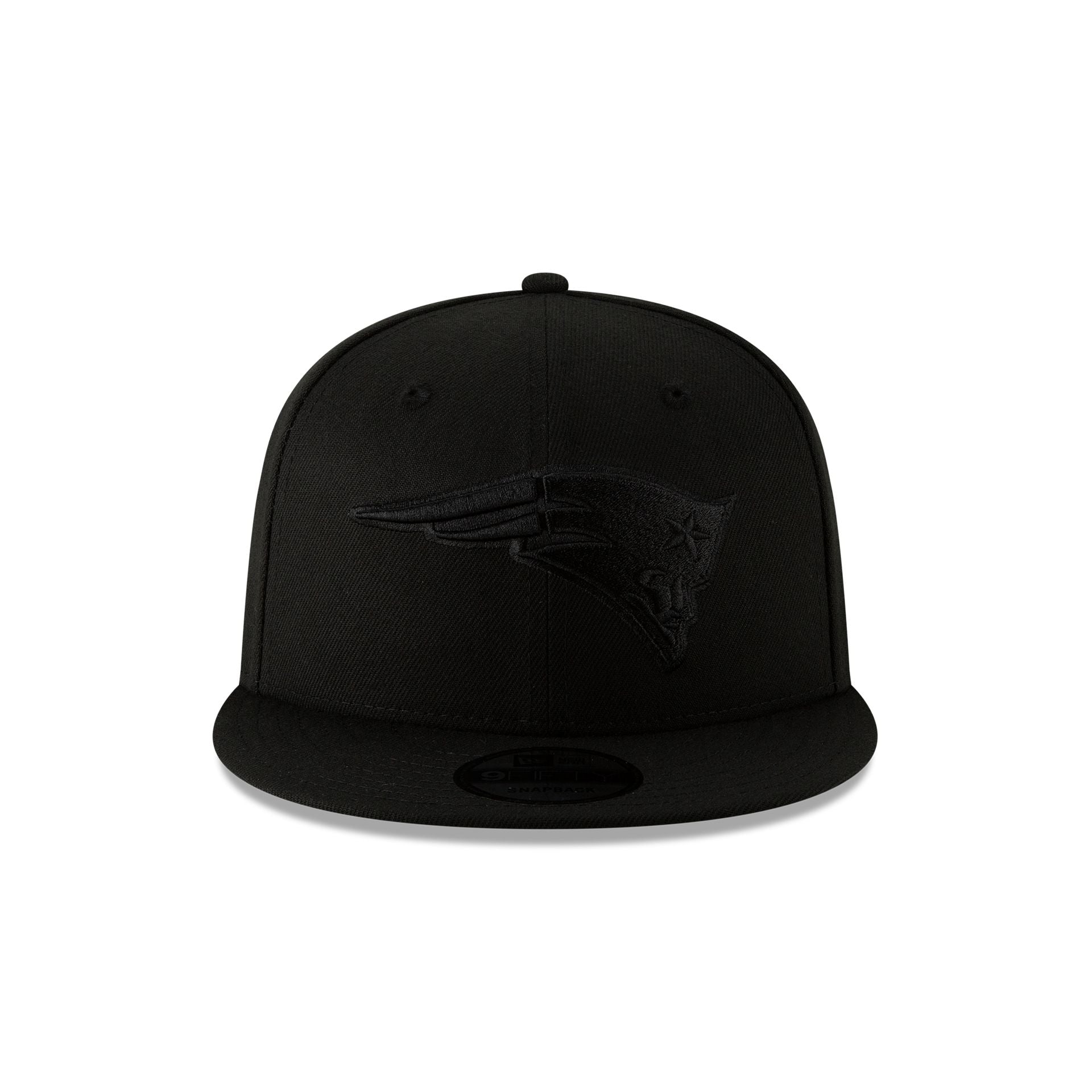 Alternative view of New England Patriots Basic Black On Black 9Fifty Snapback