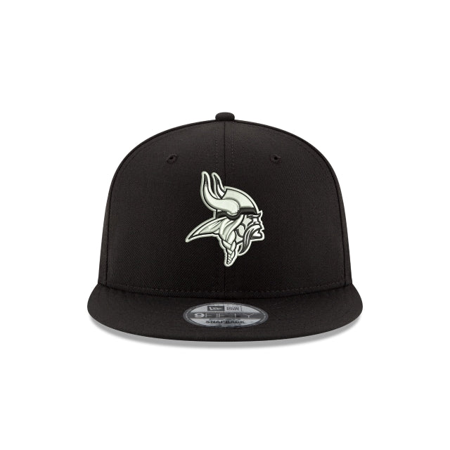 Alternative view of Minnesota Vikings Black And White 9Fifty Snapback Hat
