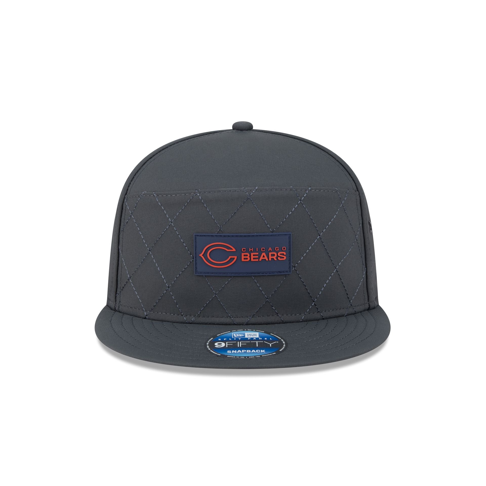 Alternative view of Chicago Bears 2025 Sideline Cold Weather Steel Clouds Split Panel 9Fifty Snapback Hat