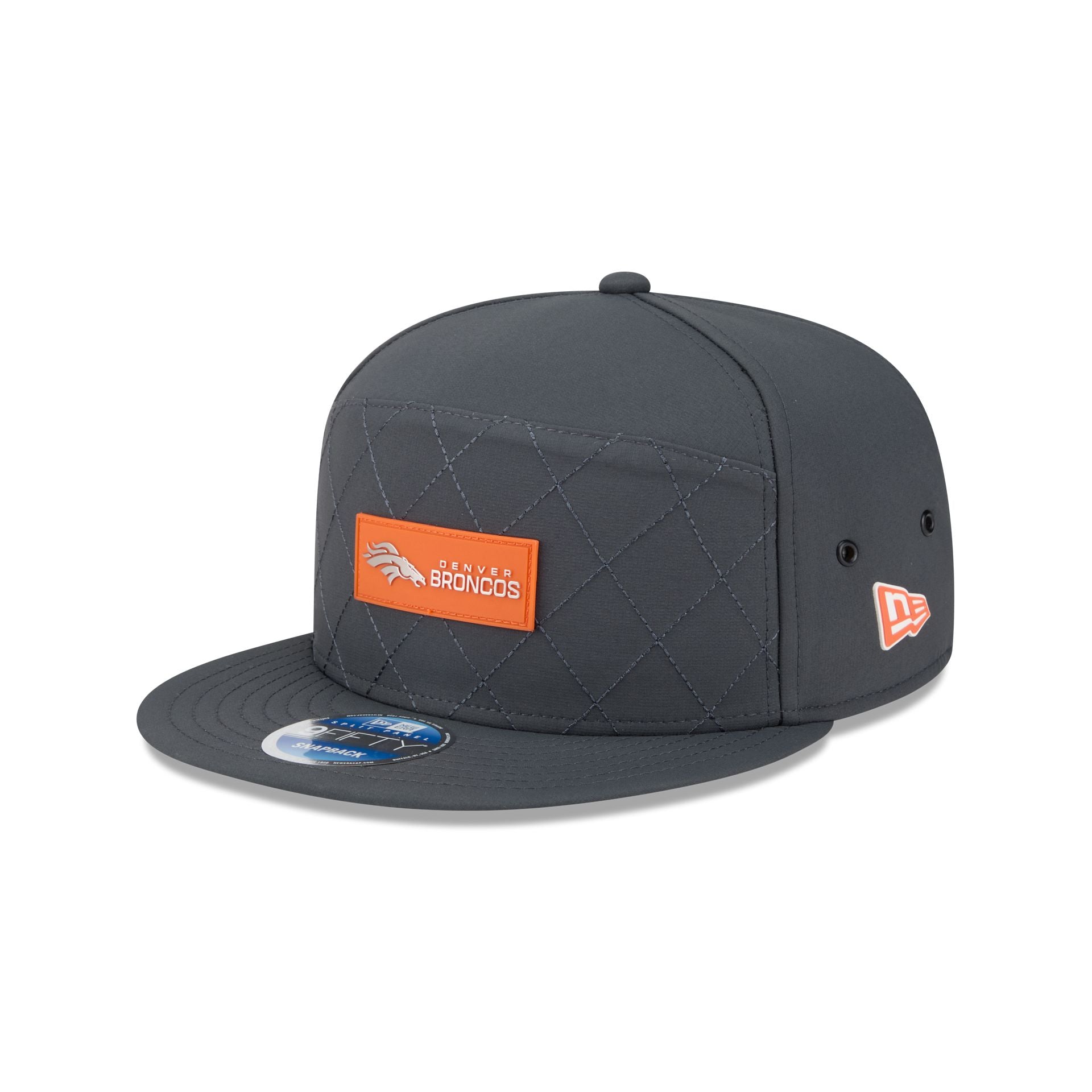 Denver Broncos 2025 Sideline Cold Weather Steel Clouds Split Panel 9Fifty Snapback Hat