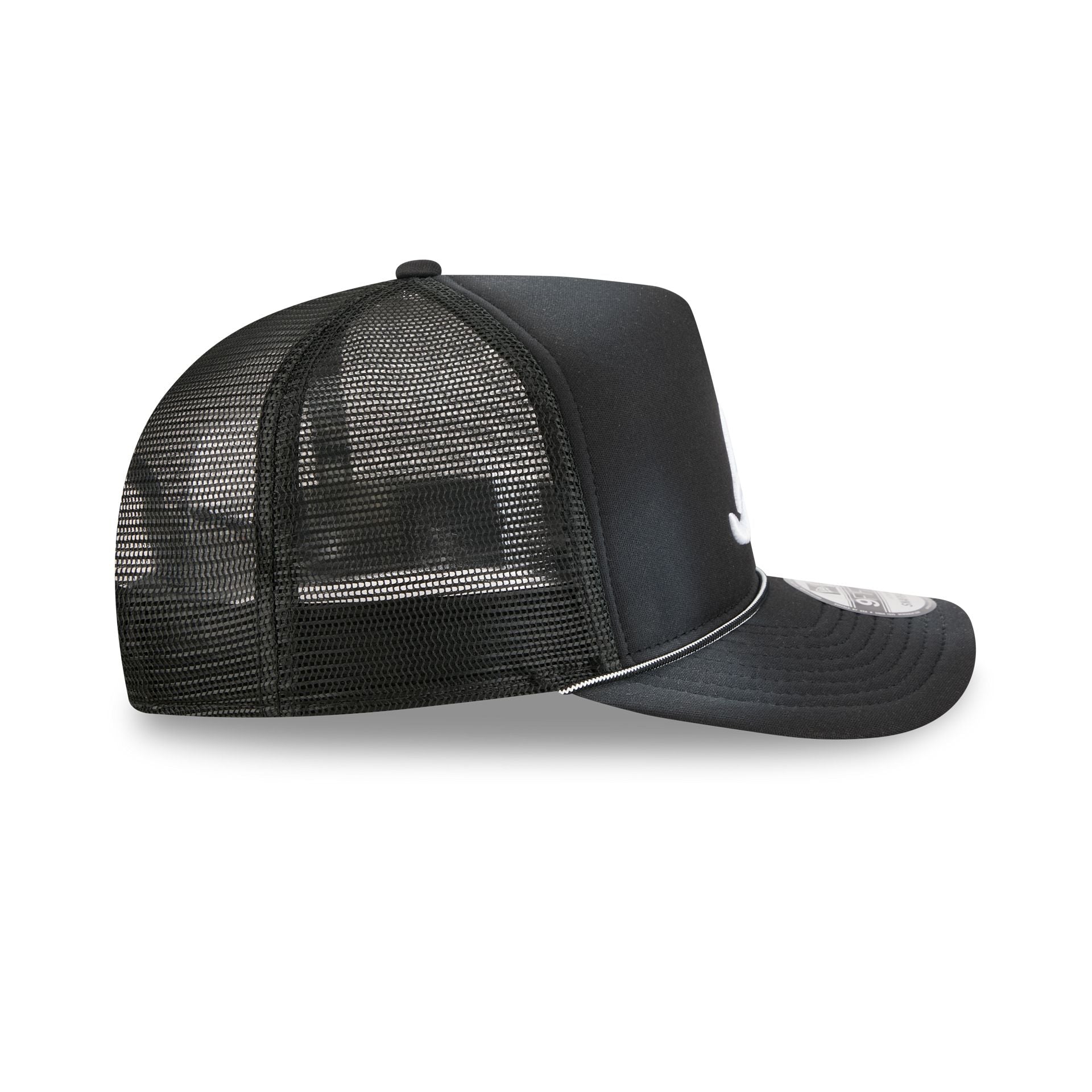 Atlanta Braves Washed Black 9Fifty A-Frame Trucker Hat - Image 5