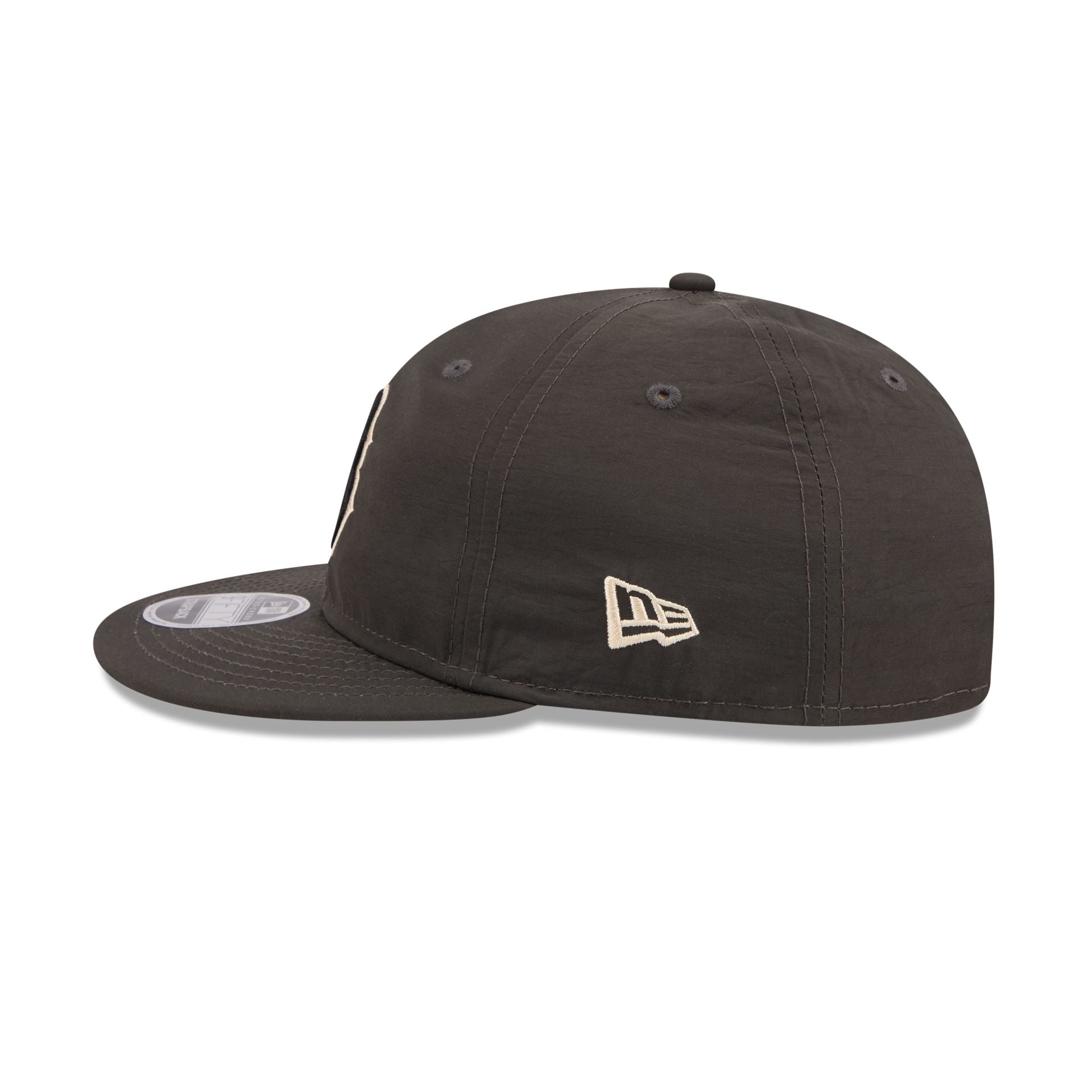 Boston Red Sox Three Looms Nylon Black Retro Crown 9Fifty Adjustable Hat - Image 4