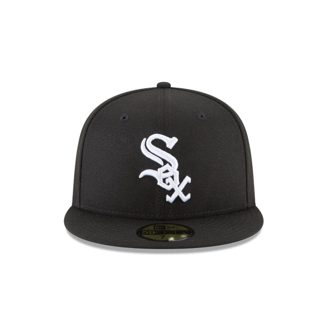 Alternative view of Chicago White Sox Black And White Basic 59Fifty Fitted Hat